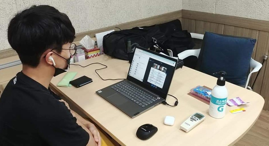 facebook sharing buttontwitter sharing buttonlinkedin sharing button  Bridging the digital divide for escapee children from the DPRK